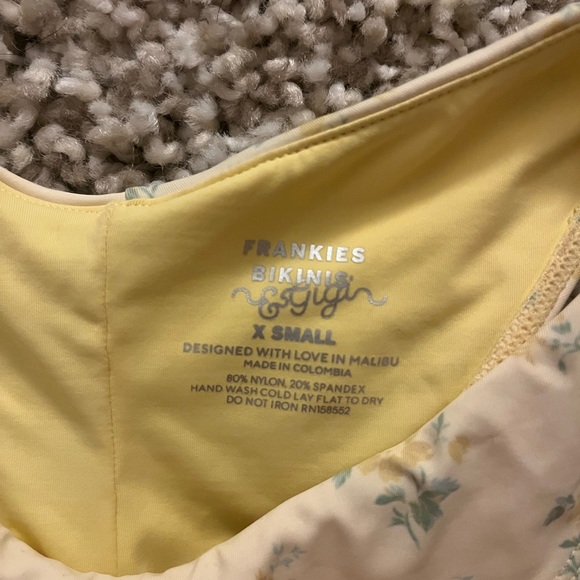 Floral Bikini Set with Yellow Accents - Picture 2 of 4